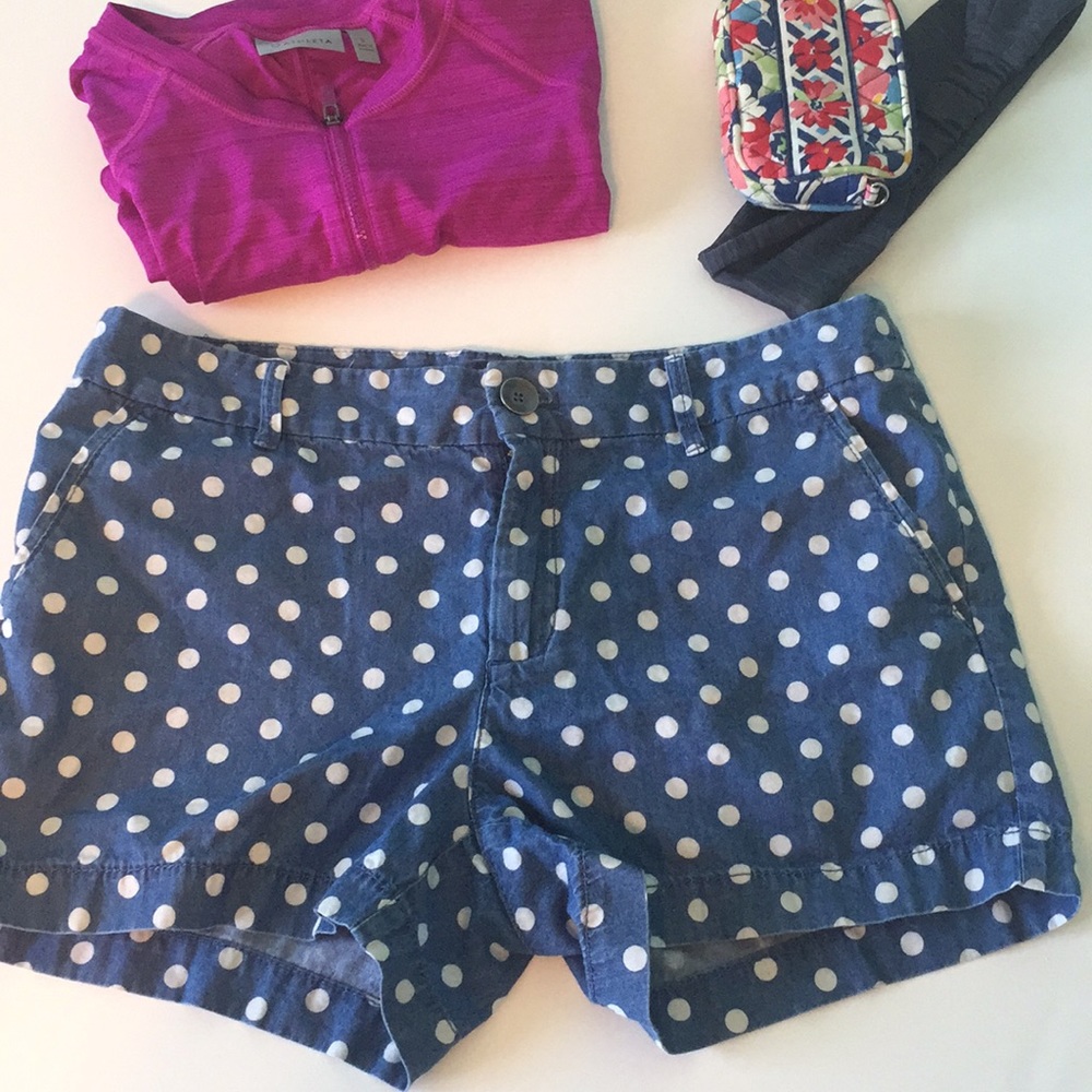 Gap polka dot chambray short 3” inseam.